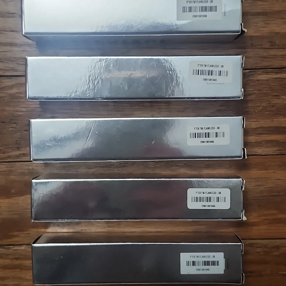 IL MAKIAGE F*CK I'M FLAWLESS -CONCEALER - SHADE 8 - NIB - Picture 2 of 2
